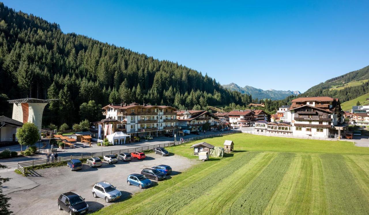 Hotel Maria Theresia Герлос Екстериор снимка