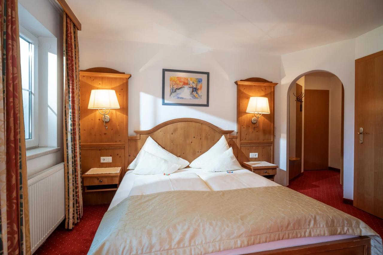 Hotel Maria Theresia Герлос Екстериор снимка